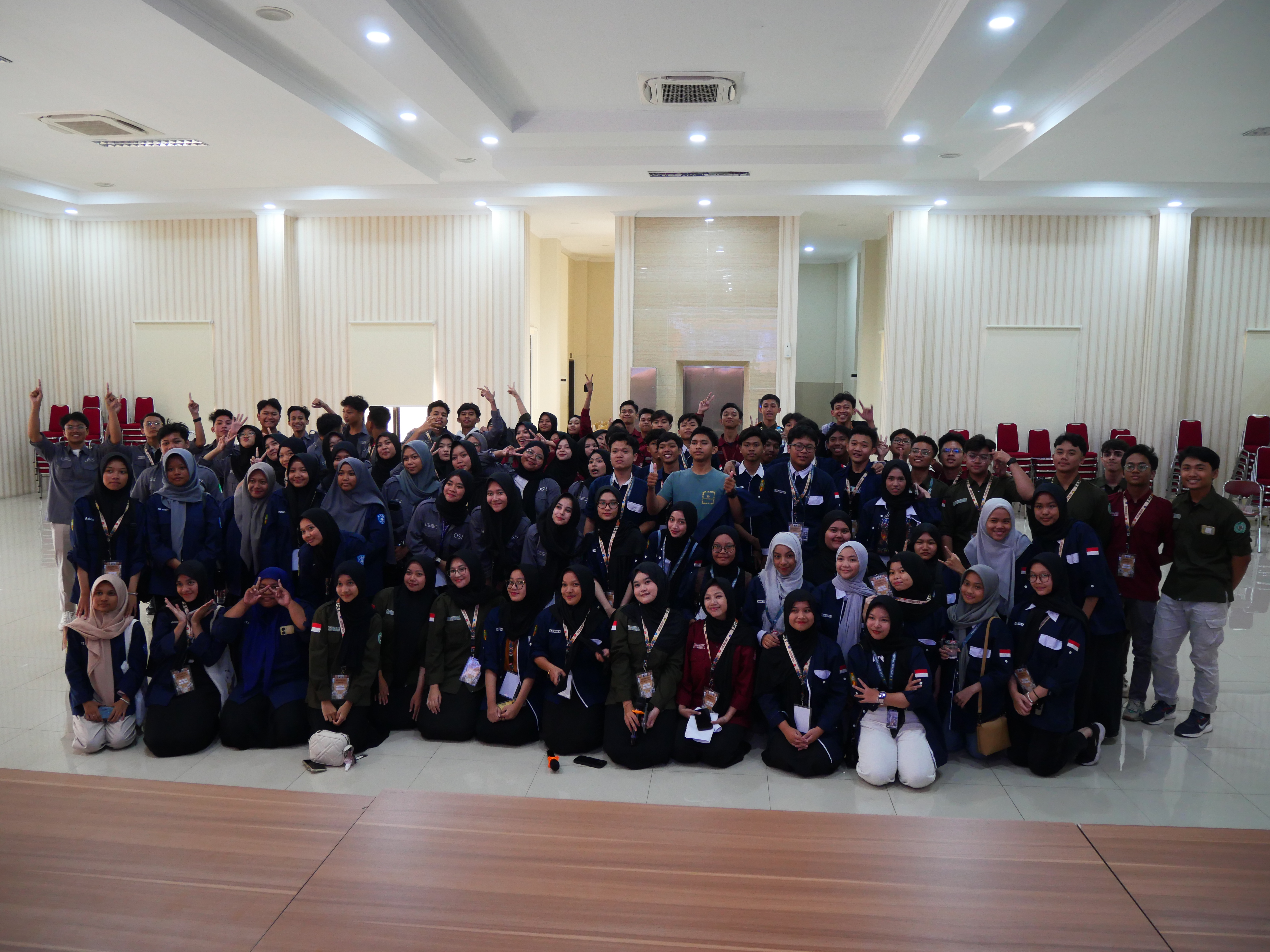 Foto delegasi sekolah